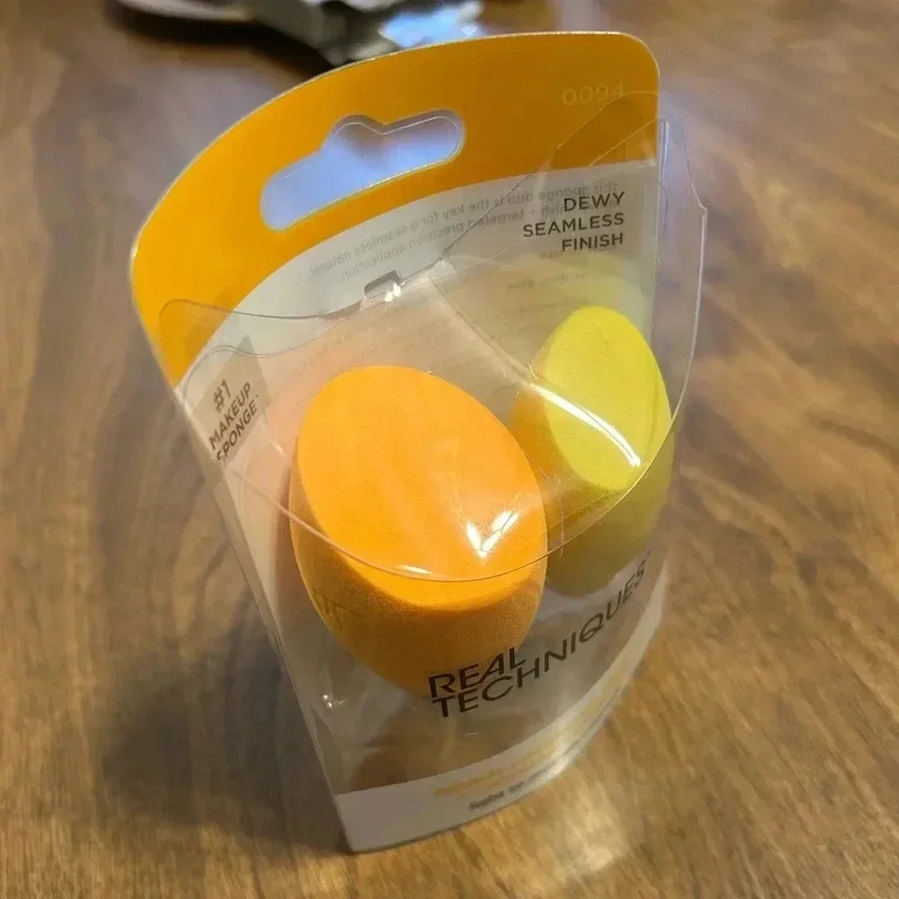 Real techniques Makeup sponges set‎ of 2 NWT